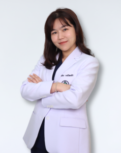 พญ.ชลธิชา คงนิวัฒน์ศิริ (ว.54262)